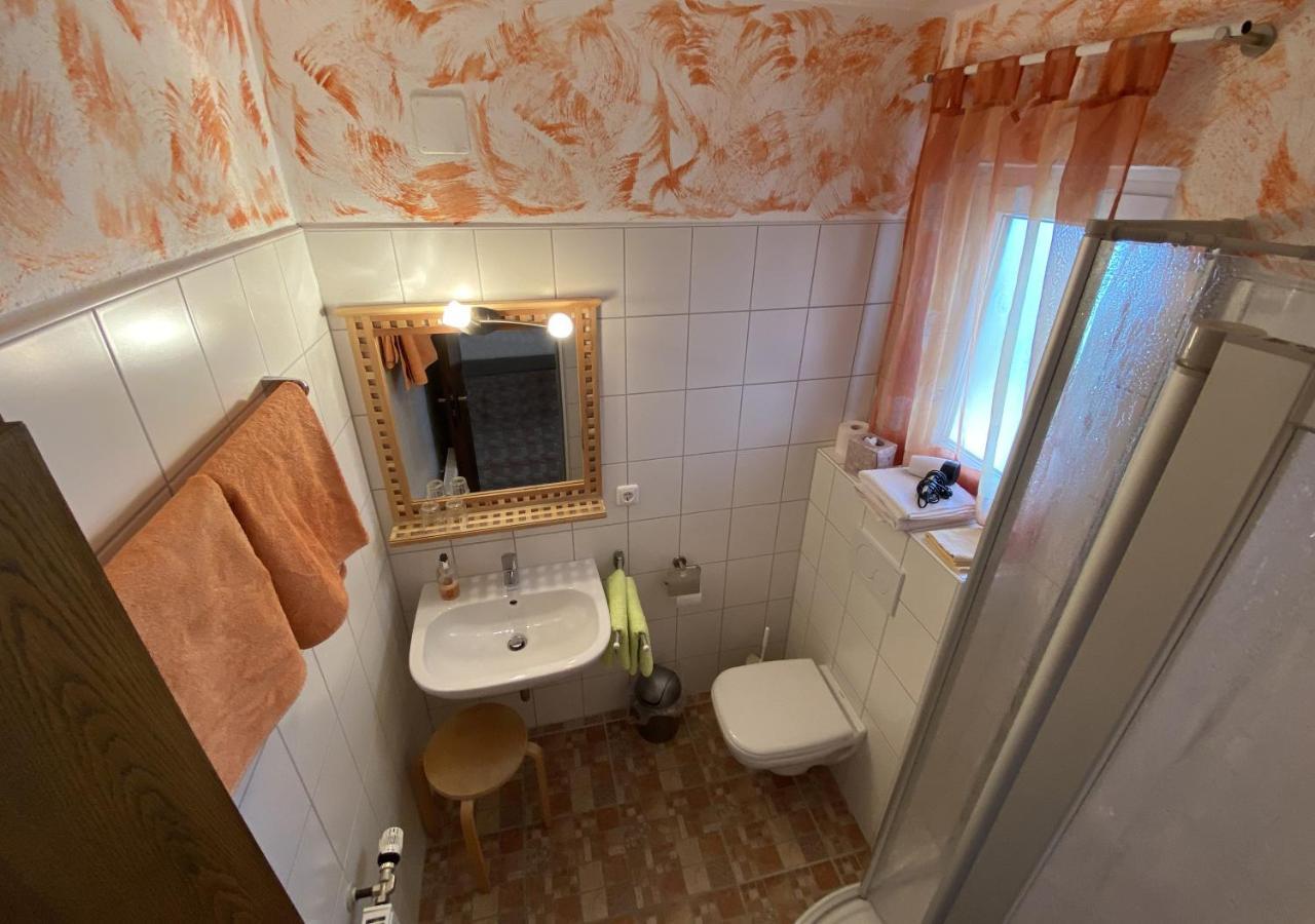 Gaestehaus Elisabeth Poppenhausen Exteriör bild